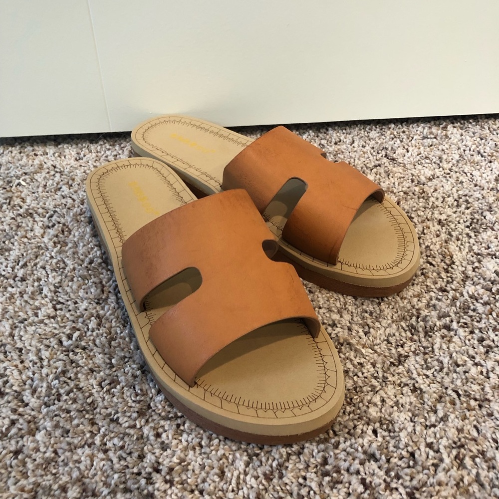 Slip on sandals! Never worn!